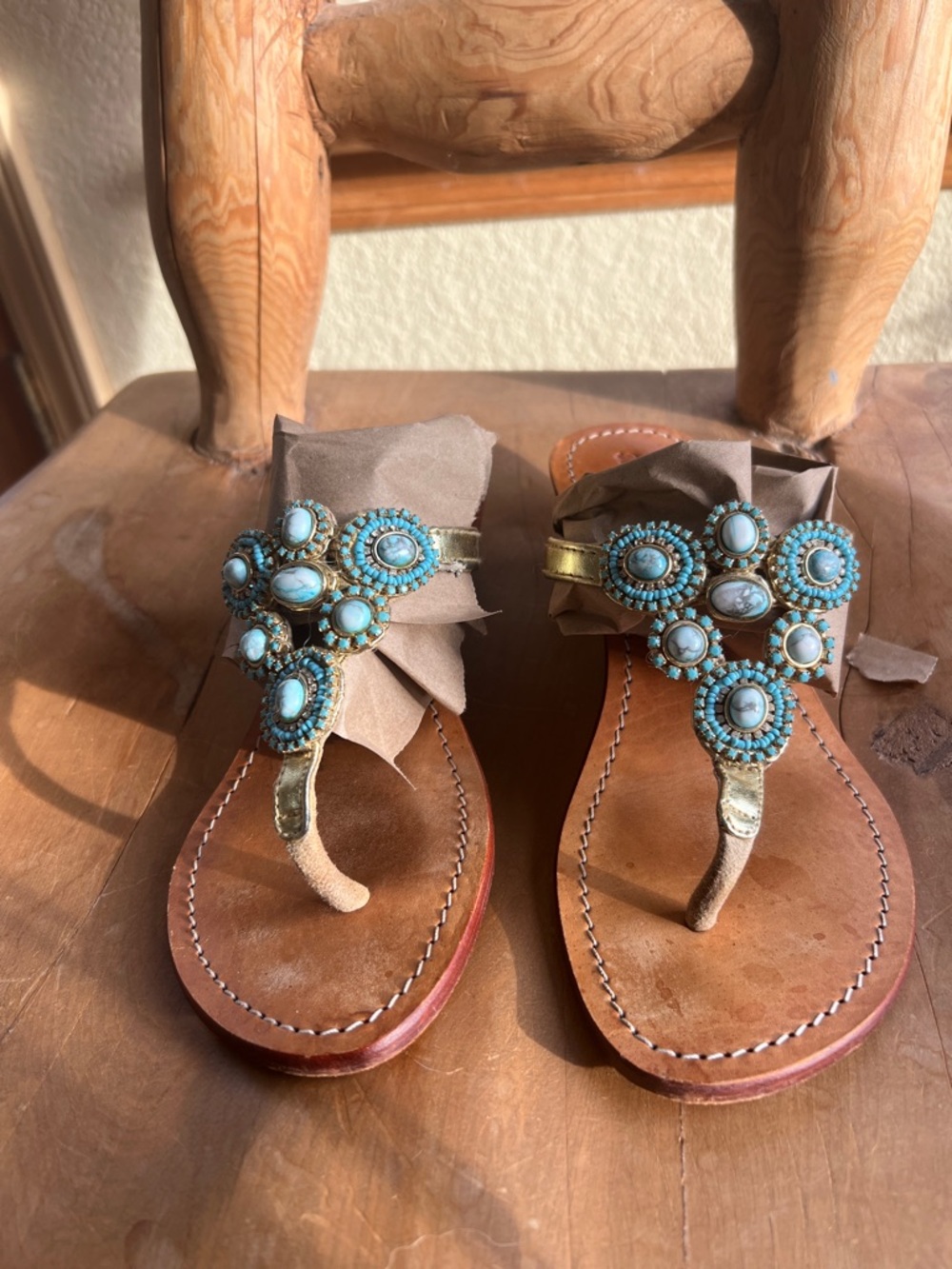 Tommy Bahama turquoise beaded thong sandal